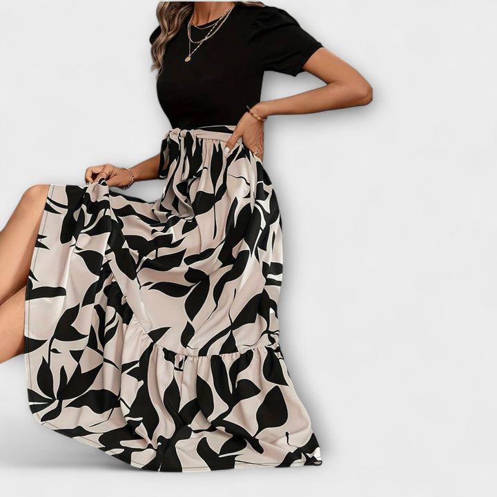 Luna - Robe d'été à motif floral et col rond