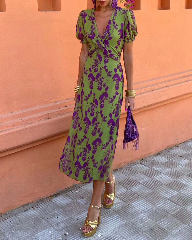 Brie | Robe midi florale à col en V