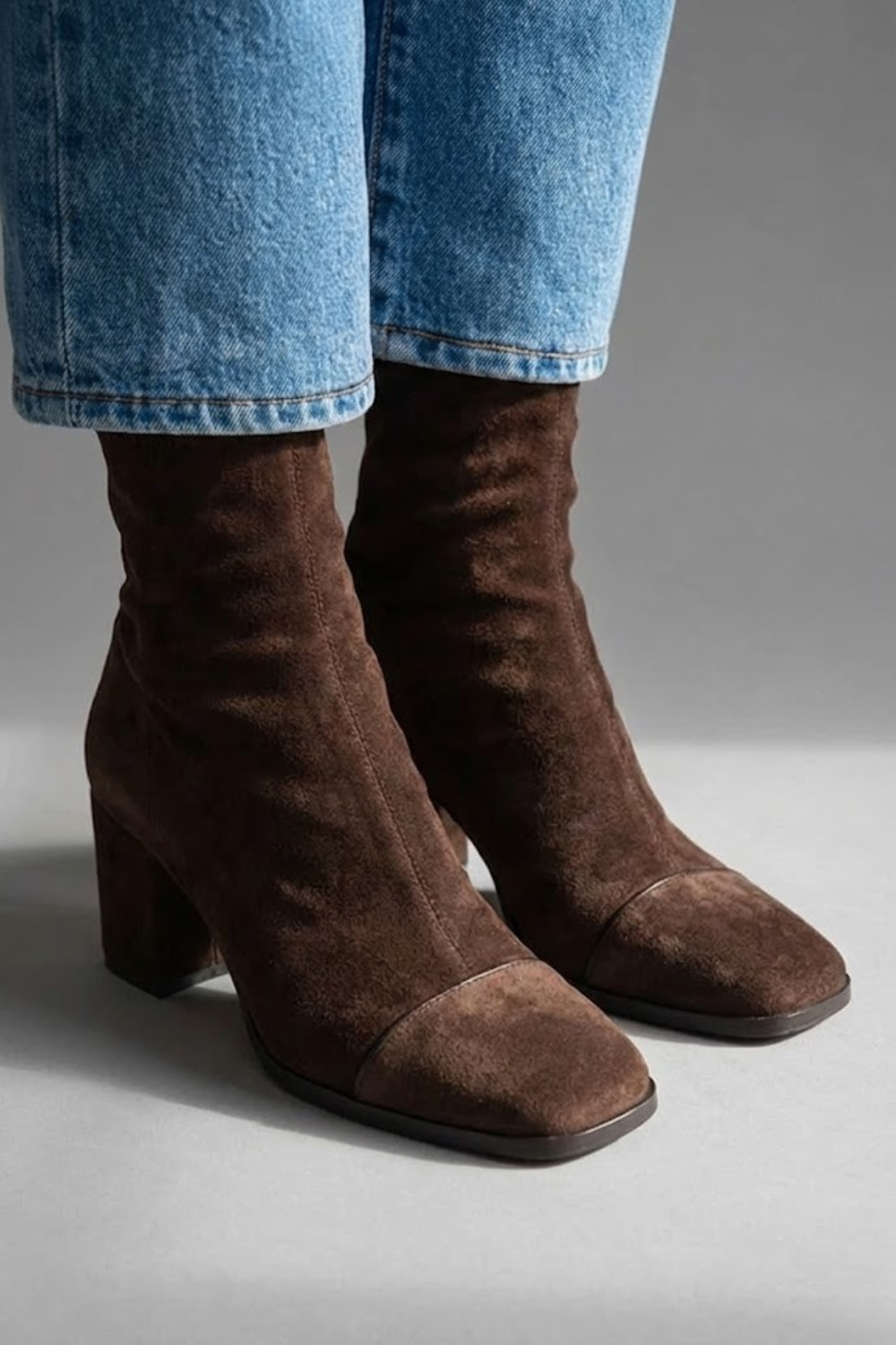 Victoria | Bottines à Talons et Bout Carré