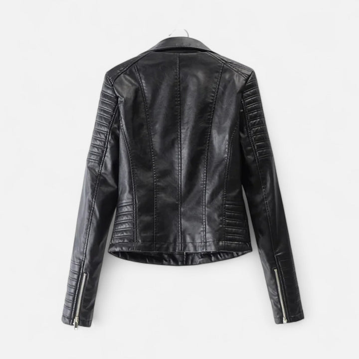Océane | Chaqueta motera clásica de cuero con corte estructurado y textura suave