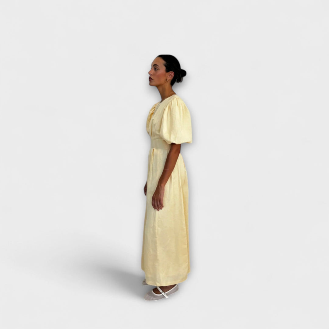 Josephine - Robe maxi jaune beurre au design aérien