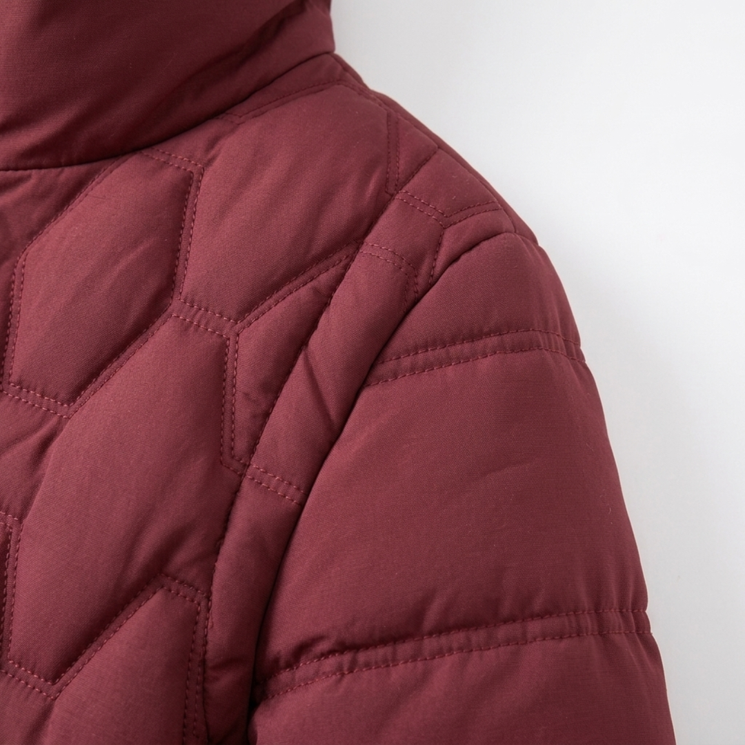 Daisy | Elegant Women’s Long Quilted Puffer Coat with Hood and Cinched Waist