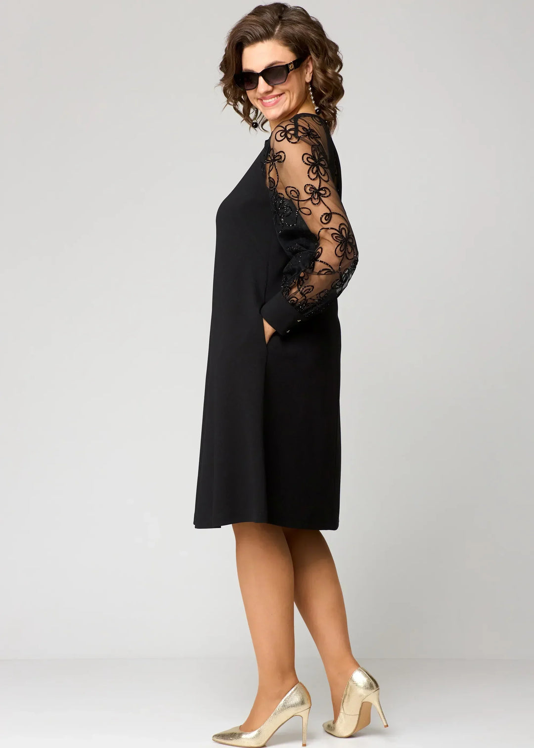 Edyth™ Robe élégante en dentelle