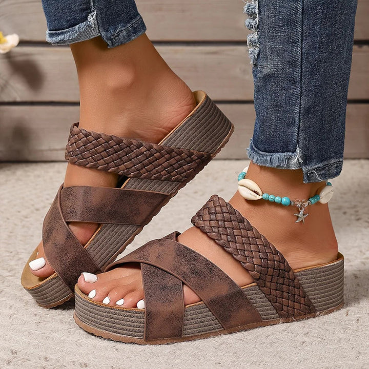 Abigail™ – Sandales Orthopédiques à Lanières en Cuir