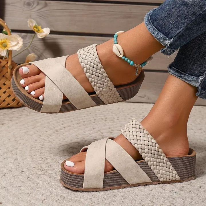 Abigail™ – Sandales Orthopédiques à Lanières en Cuir