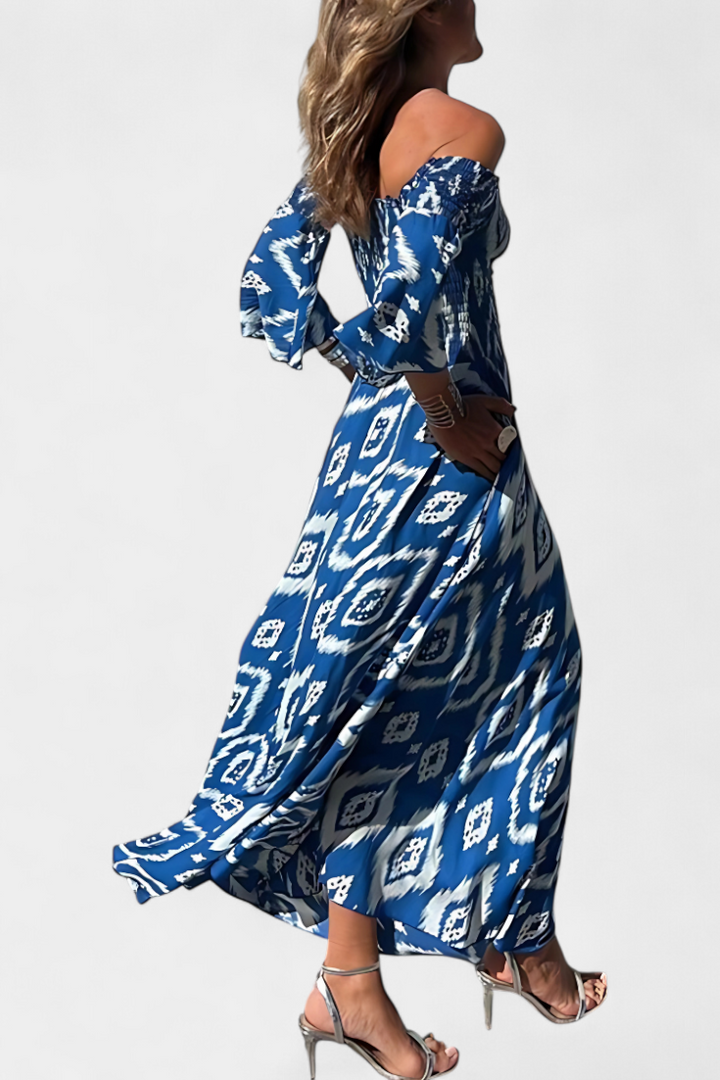 Robe fleurie marine à épaules dénudées