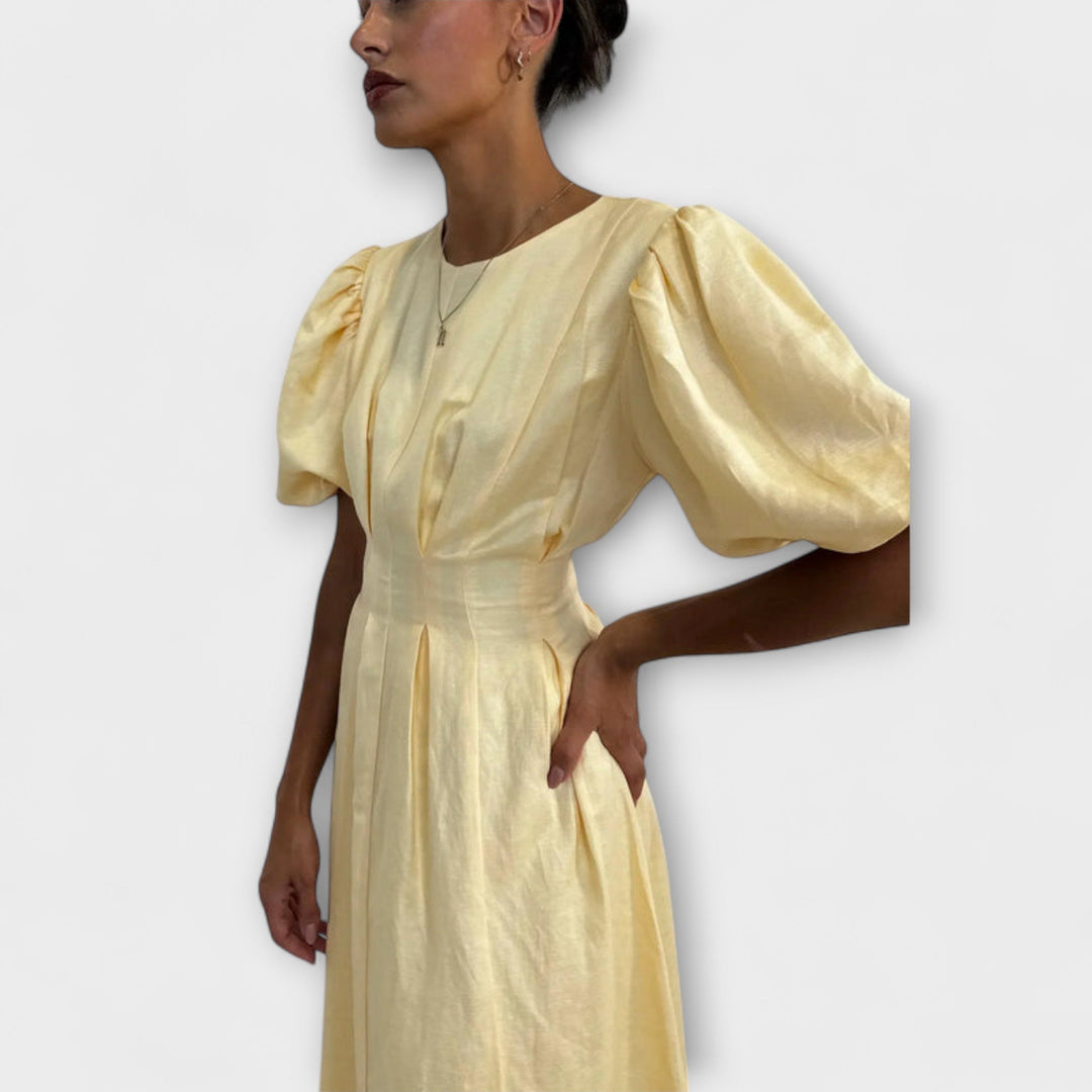 Josephine - Robe maxi jaune beurre au design aérien