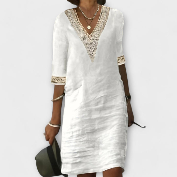 Emelia | Robe à col en V d'inspiration bohème