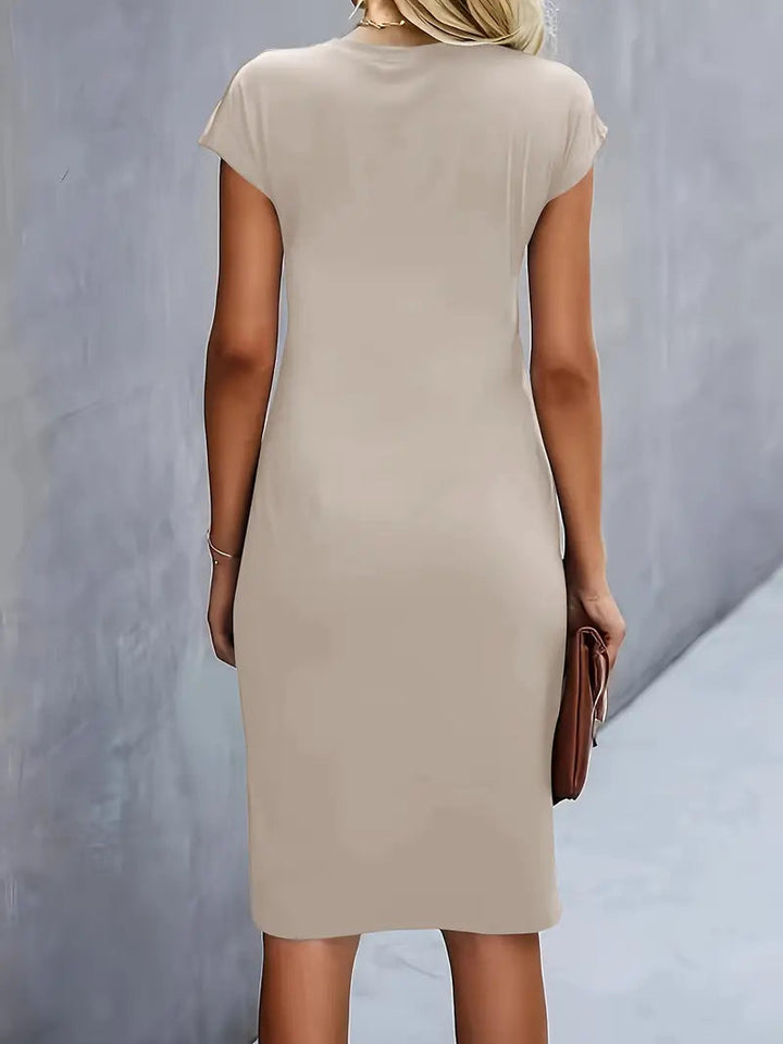 Adelina | Robe à col rond stylée
