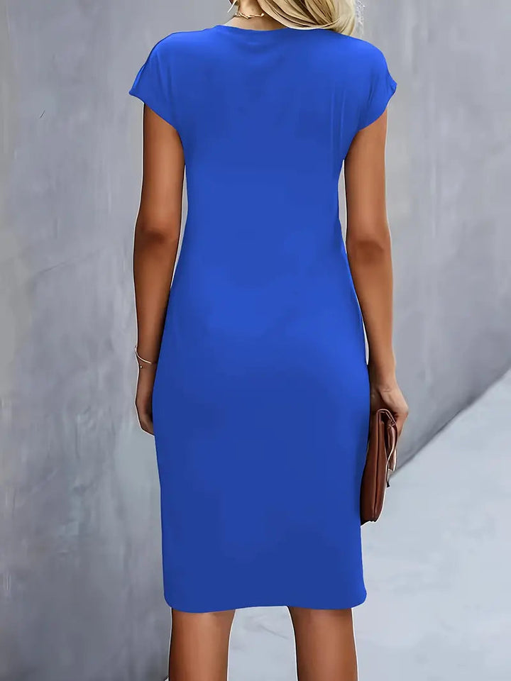 Adelina | Robe à col rond stylée
