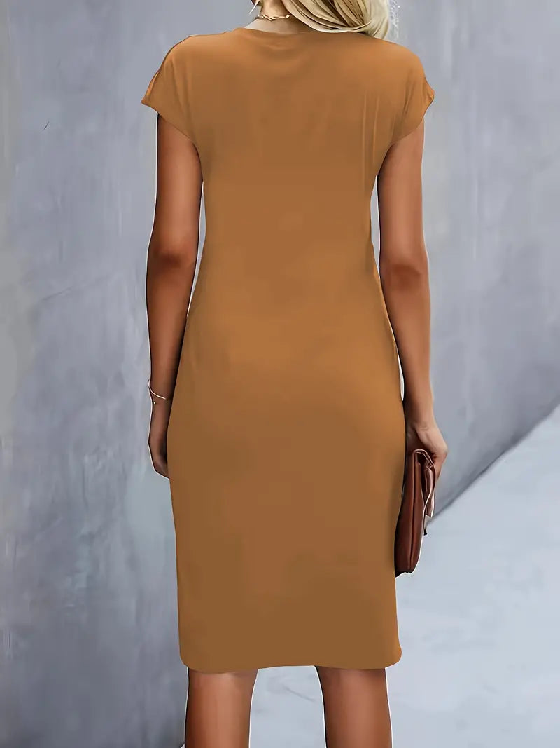 Adelina | Robe à col rond stylée