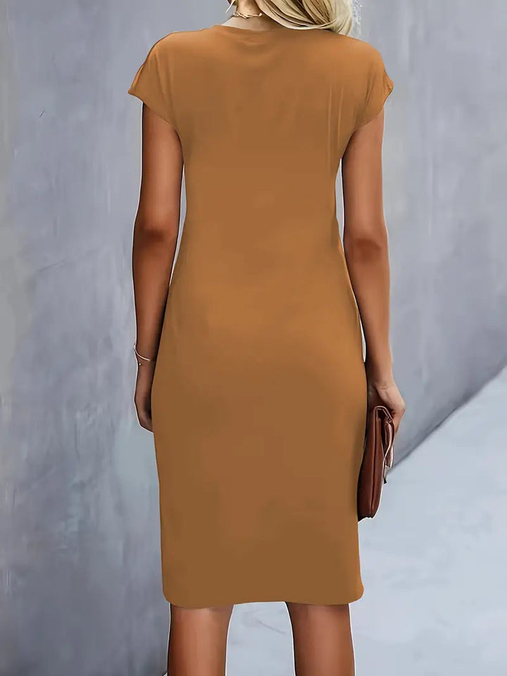 Adelina | Robe à col rond stylée