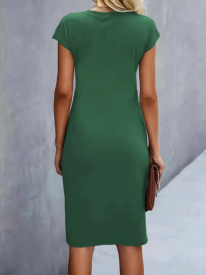 Adelina | Robe à col rond stylée
