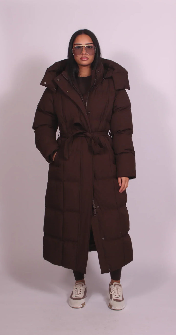 Araminta | Manteau matelassé douillet ceinturé, à col montant et poches latérales
