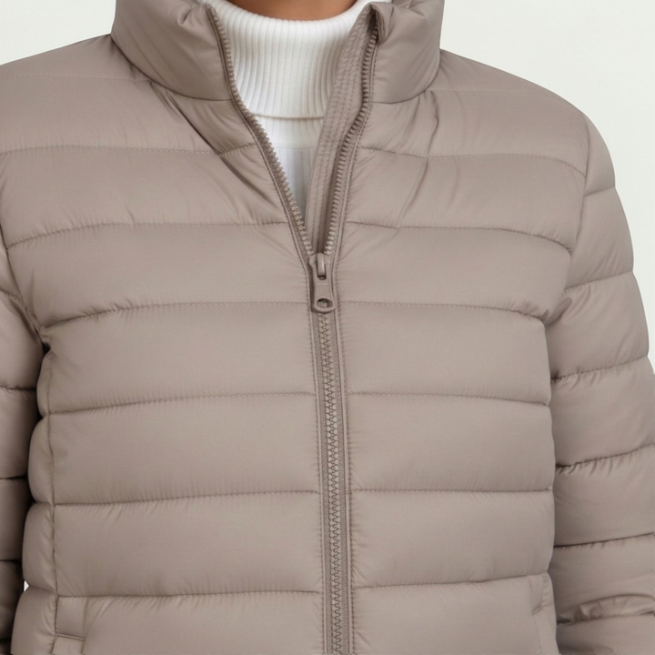 Vienna | Effortless Women's Quilted Jacket with Zip Closure and Slim Fit