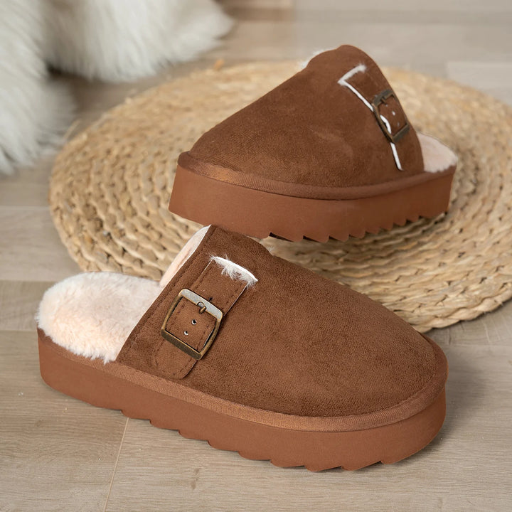 Clarisse | Cozy Plush-Lined Slippers with Buckle Detail and Noise-Reducing Sole