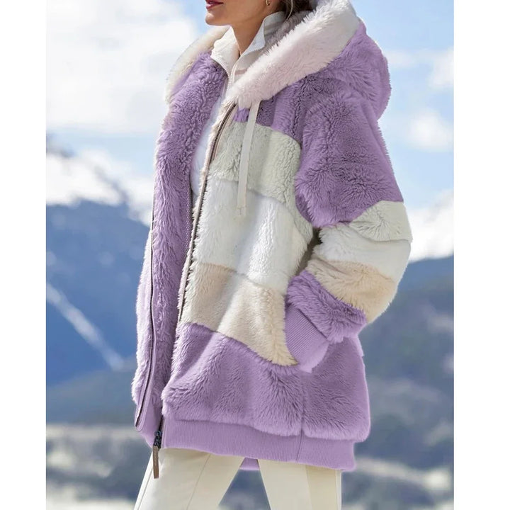 Alice | Cozy Wintercoat with Hooded Design and Zipper Closure