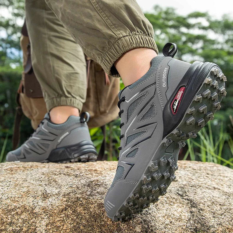 Rowen | Sapatos de trilha para todos os terrenos com parte superior impermeável e sola externa de alta tração