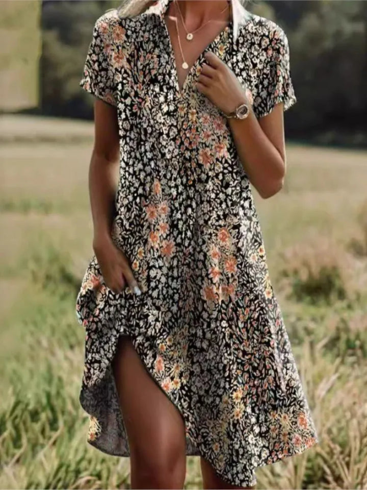 Carla™ | Robe florale boutonnée à col en V stylée