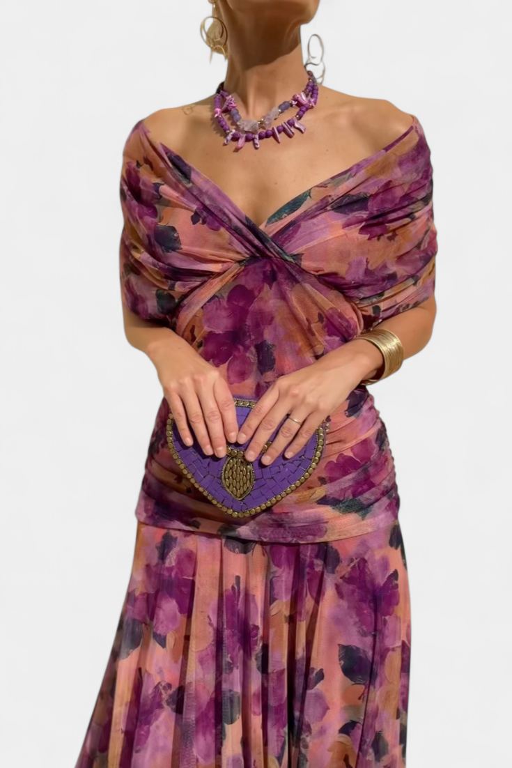 Alondra™ Robe longue fleurie avec col en V