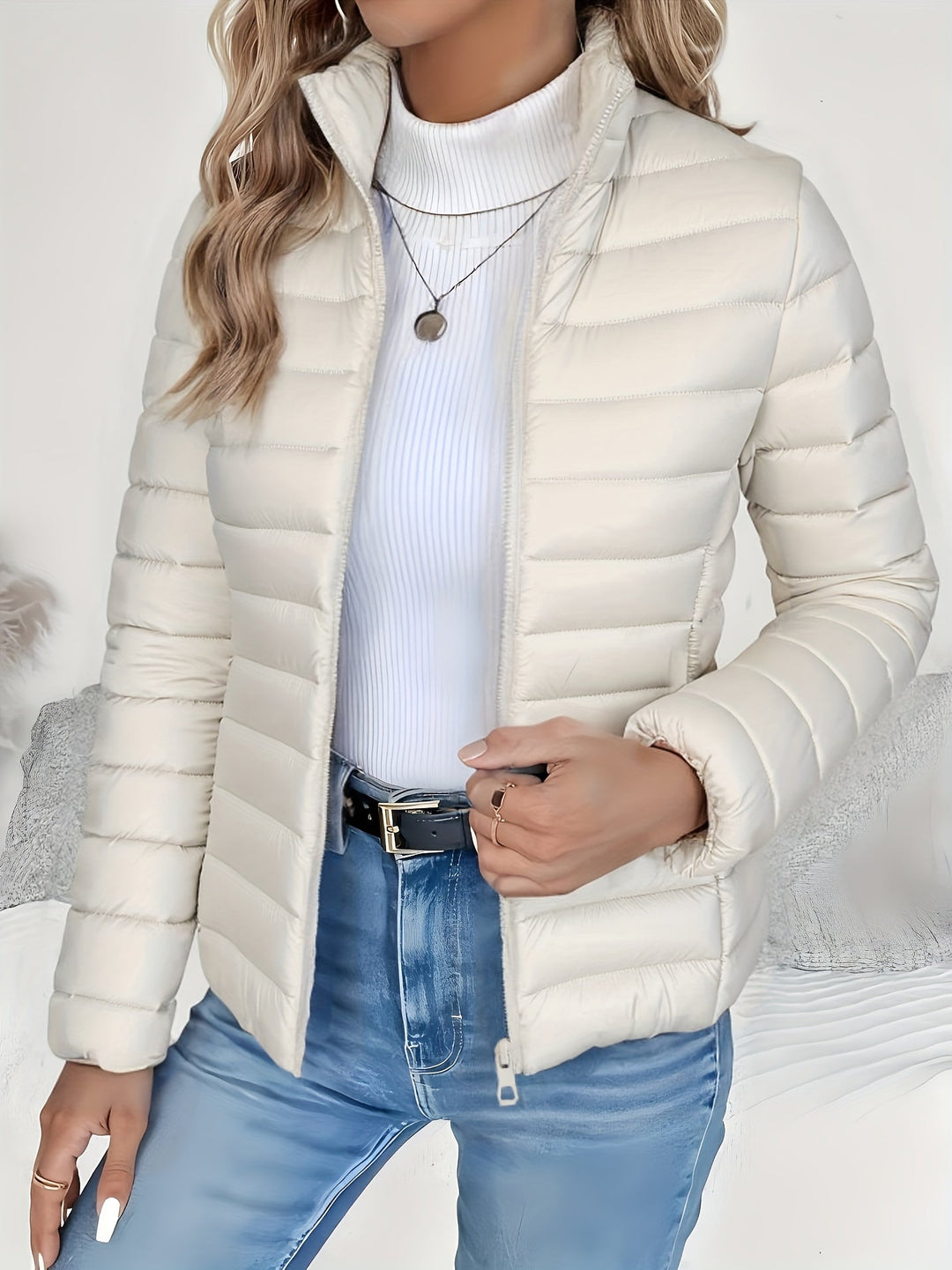 Women's Quilted Jacket Stand Collar Long Sleeve Zip Closure Casual