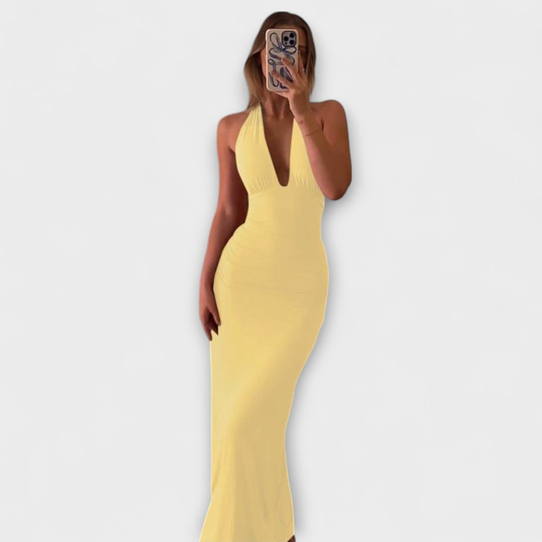 Robe de gala raffinée dos nu à col halter