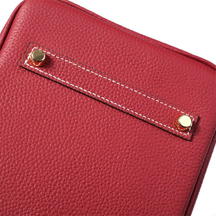 Victoria | Classic Leather Handbag with Multiple Pockets and Secure Closure