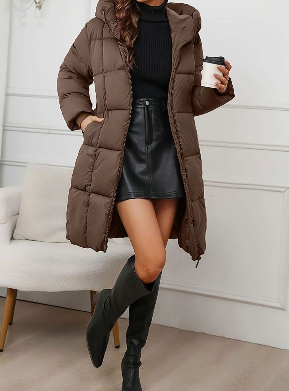 Ludmilla | Veste matelassée longue raffinée avec capuche réglable et fermeture éclair intégrale