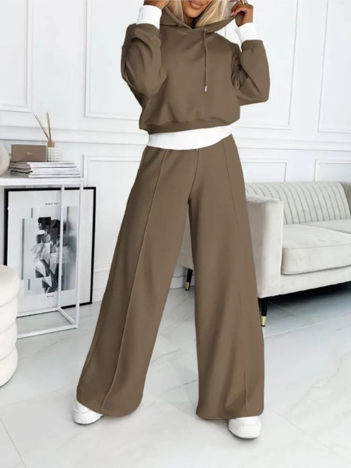 Loralee | Relaxed Women's Two Piece Lounge Set with Elastic Waist Pants