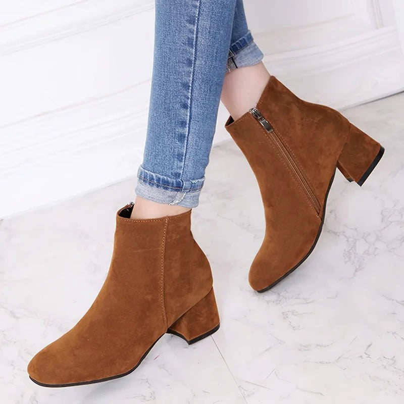 Wilhelmina | Timeless Women's Ankle Boots with Block Heel and Side Zip Closure