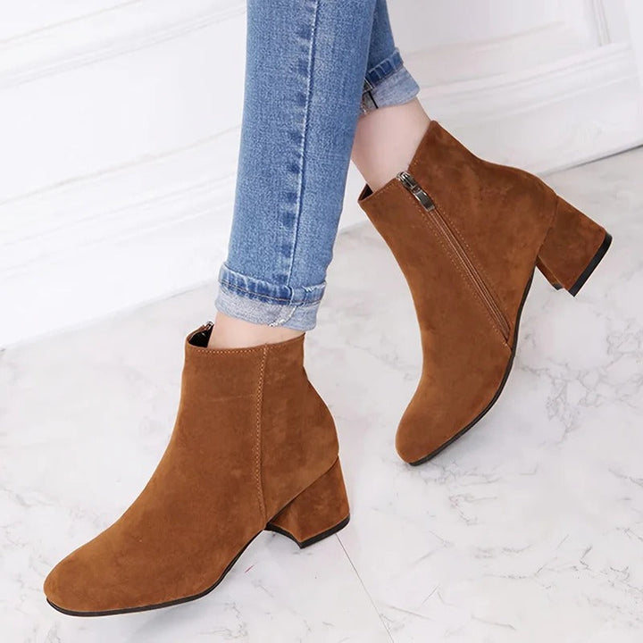 Wilhelmina | Timeless Women's Ankle Boots with Block Heel and Side Zip Closure