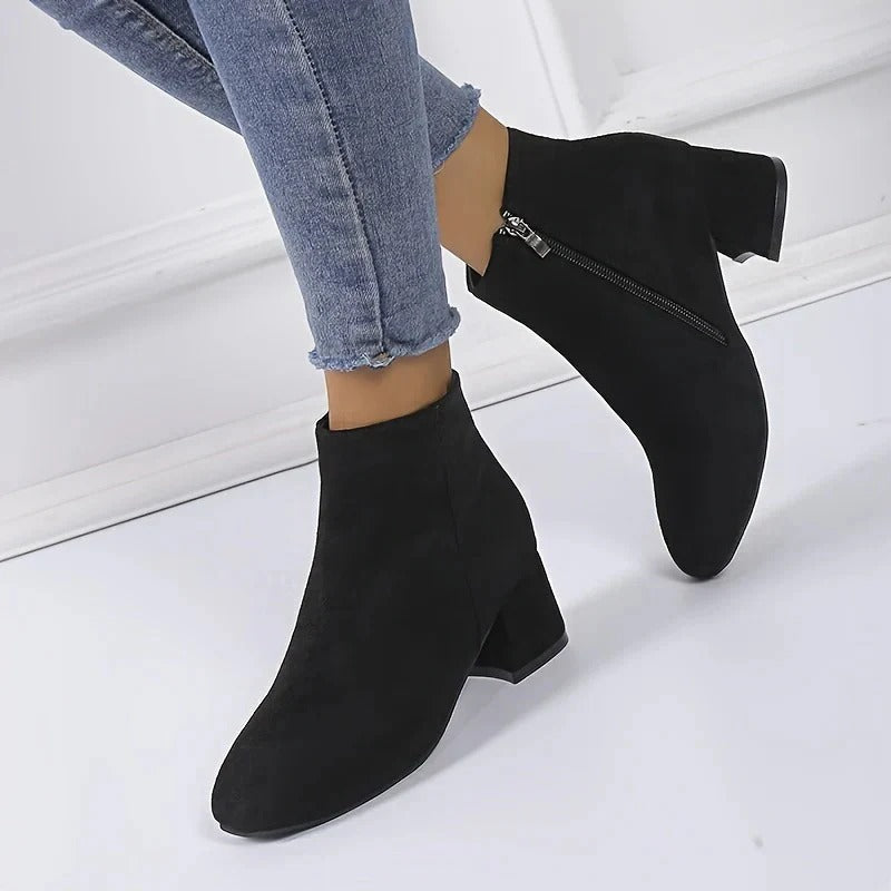 Wilhelmina | Timeless Women's Ankle Boots with Block Heel and Side Zip Closure