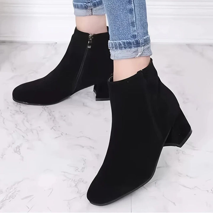 Wilhelmina | Timeless Women's Ankle Boots with Block Heel and Side Zip Closure