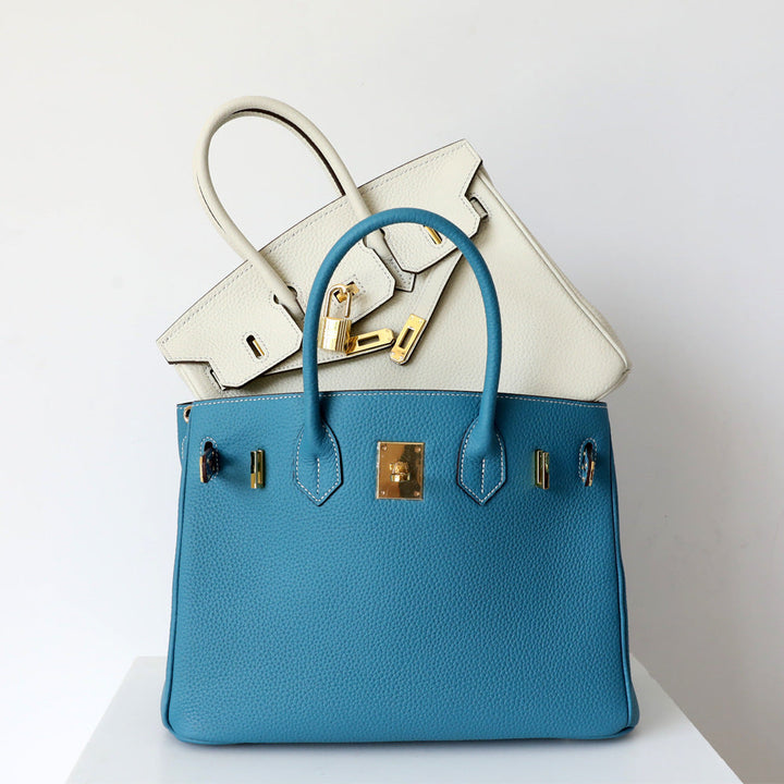 Victoria | Classic Leather Handbag with Multiple Pockets and Secure Closure