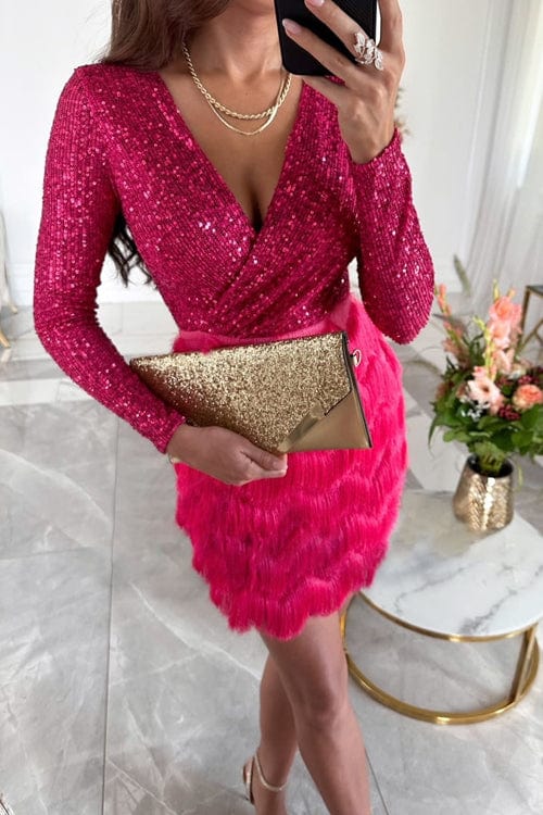 Robe cocktail élégante à sequins et manches longues