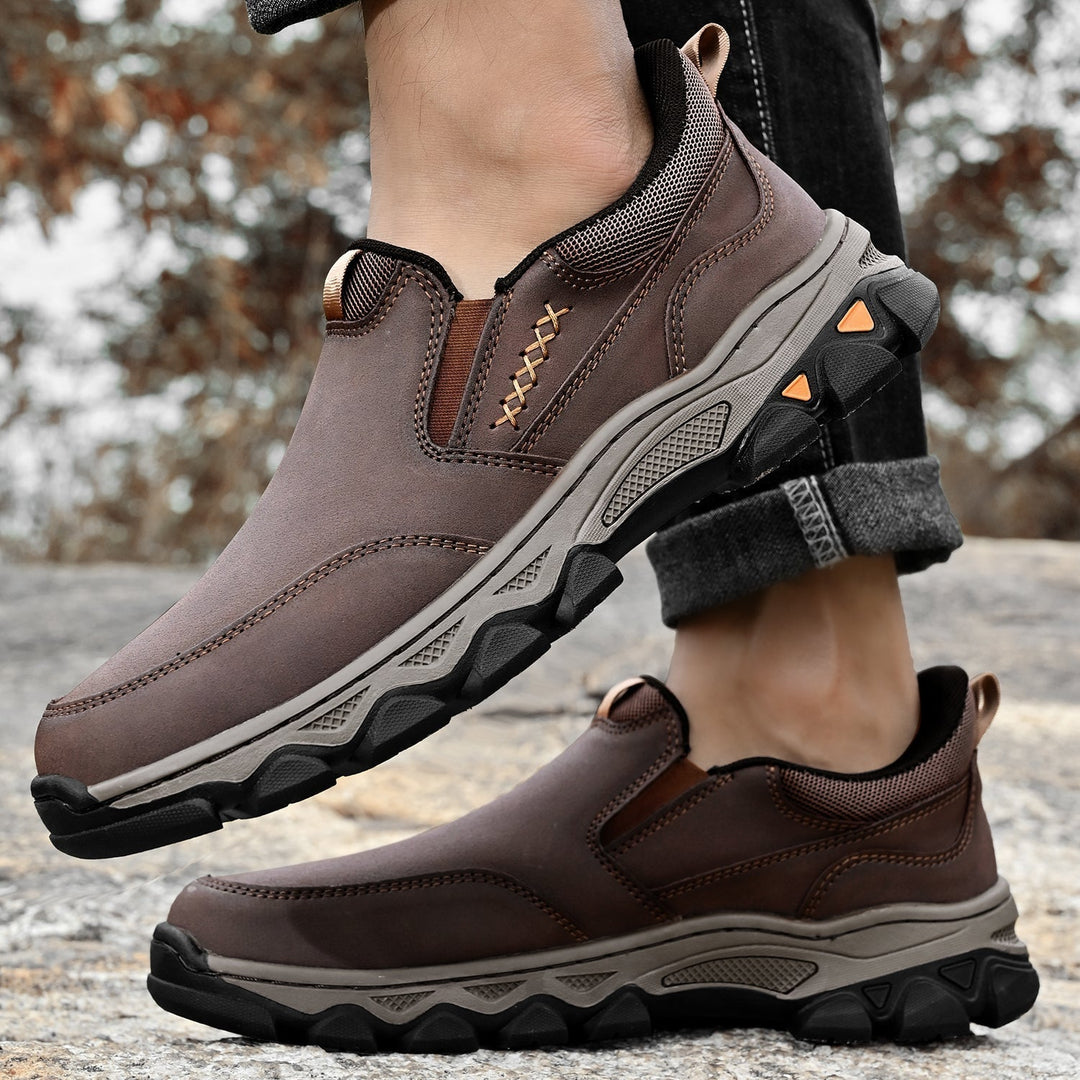 Elian | Supportive Slip-On Shoes with Leather Upper and Cushioned Sole