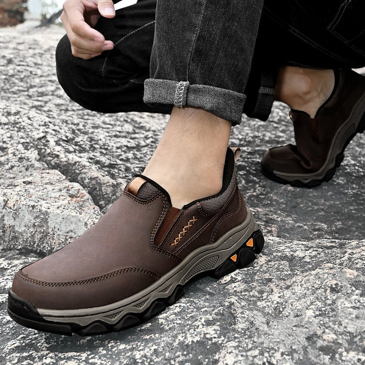 Elian | Supportive Slip-On Shoes with Leather Upper and Cushioned Sole