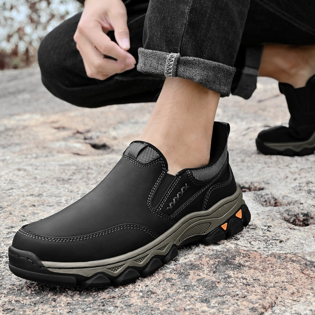 Elian | Supportive Slip-On Shoes with Leather Upper and Cushioned Sole
