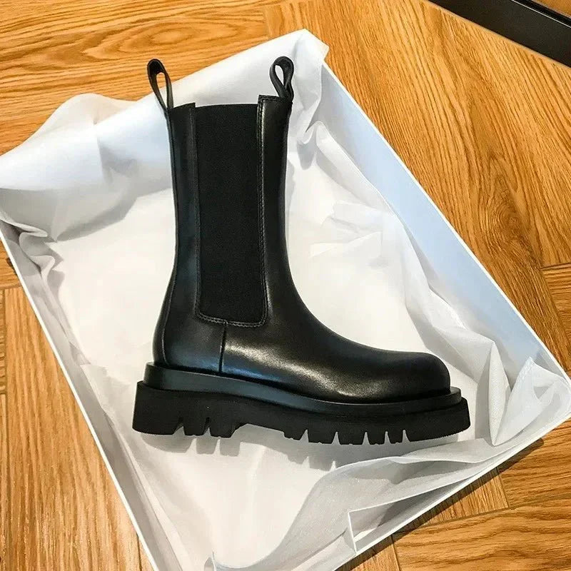 Cassidy | Bottines Chelsea intemporelles mi-mollet à semelle crantée épaisse