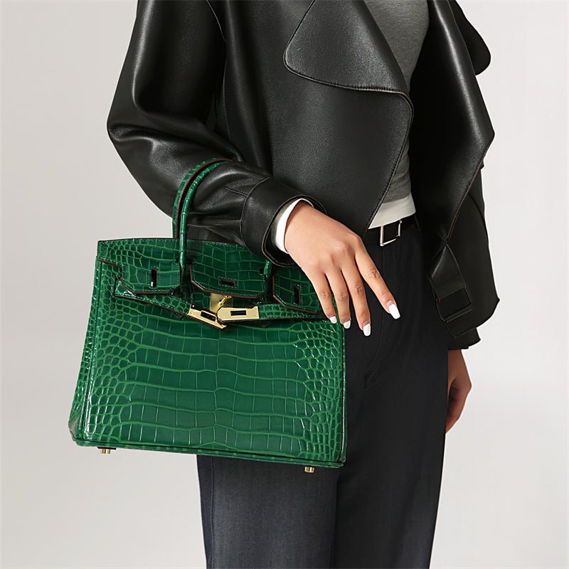Victoria | Classic Leather Handbag with Multiple Pockets and Secure Closure