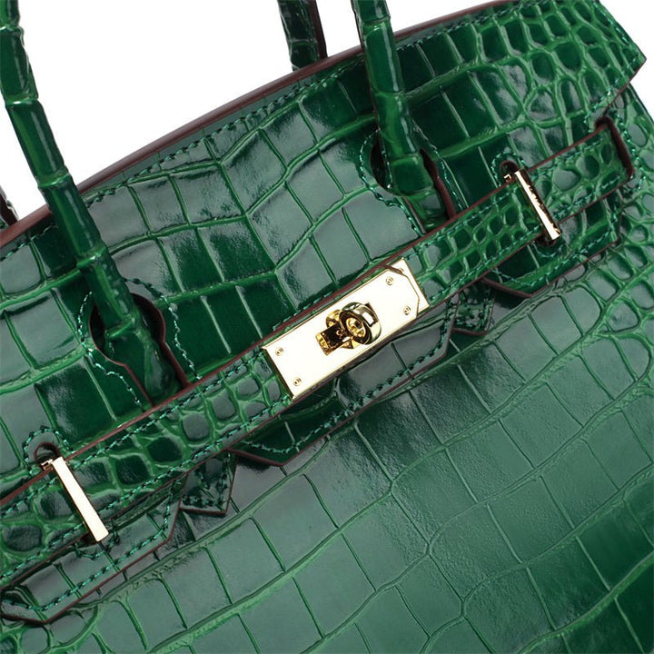Victoria | Classic Leather Handbag with Multiple Pockets and Secure Closure
